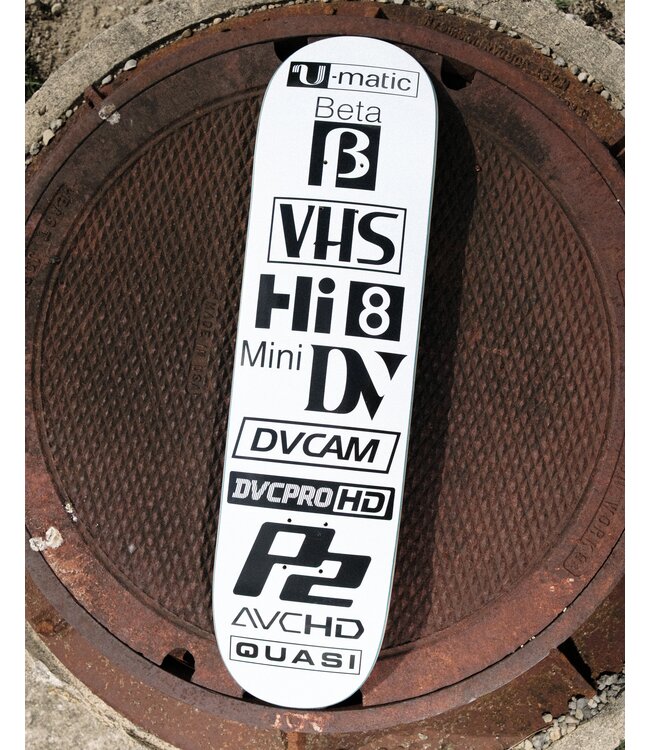 QUASI SKATEBOARDS Formats 8.25 Deck Q42 Shape