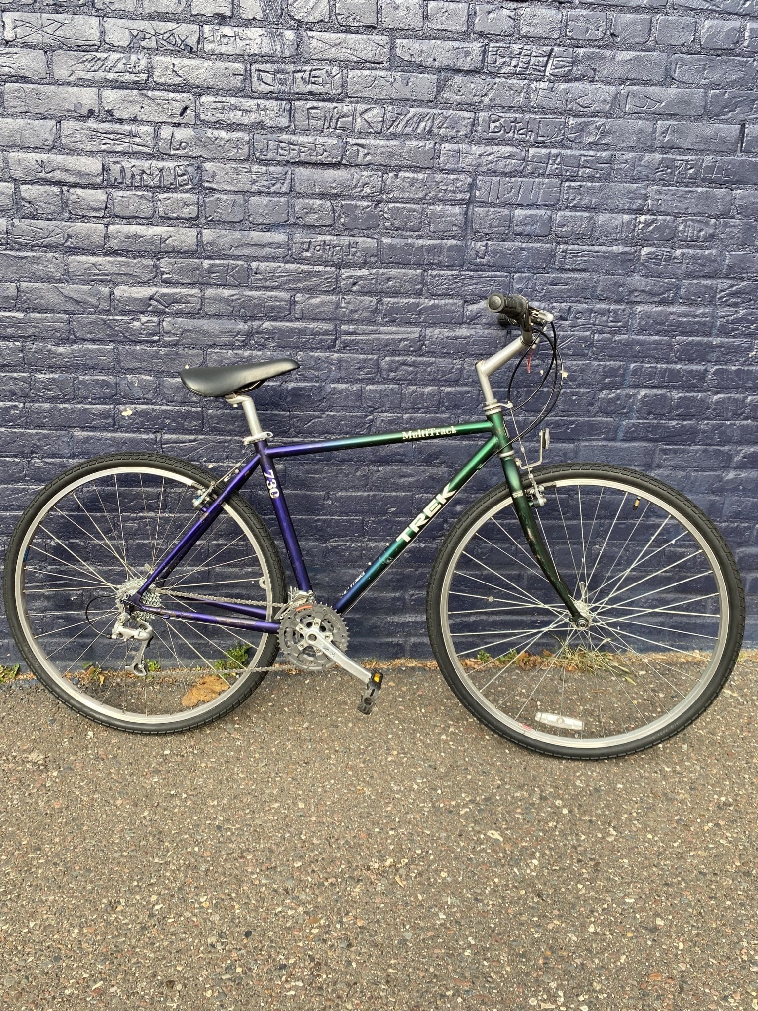 Trek Multitrack 730 18 in Blue/Green 