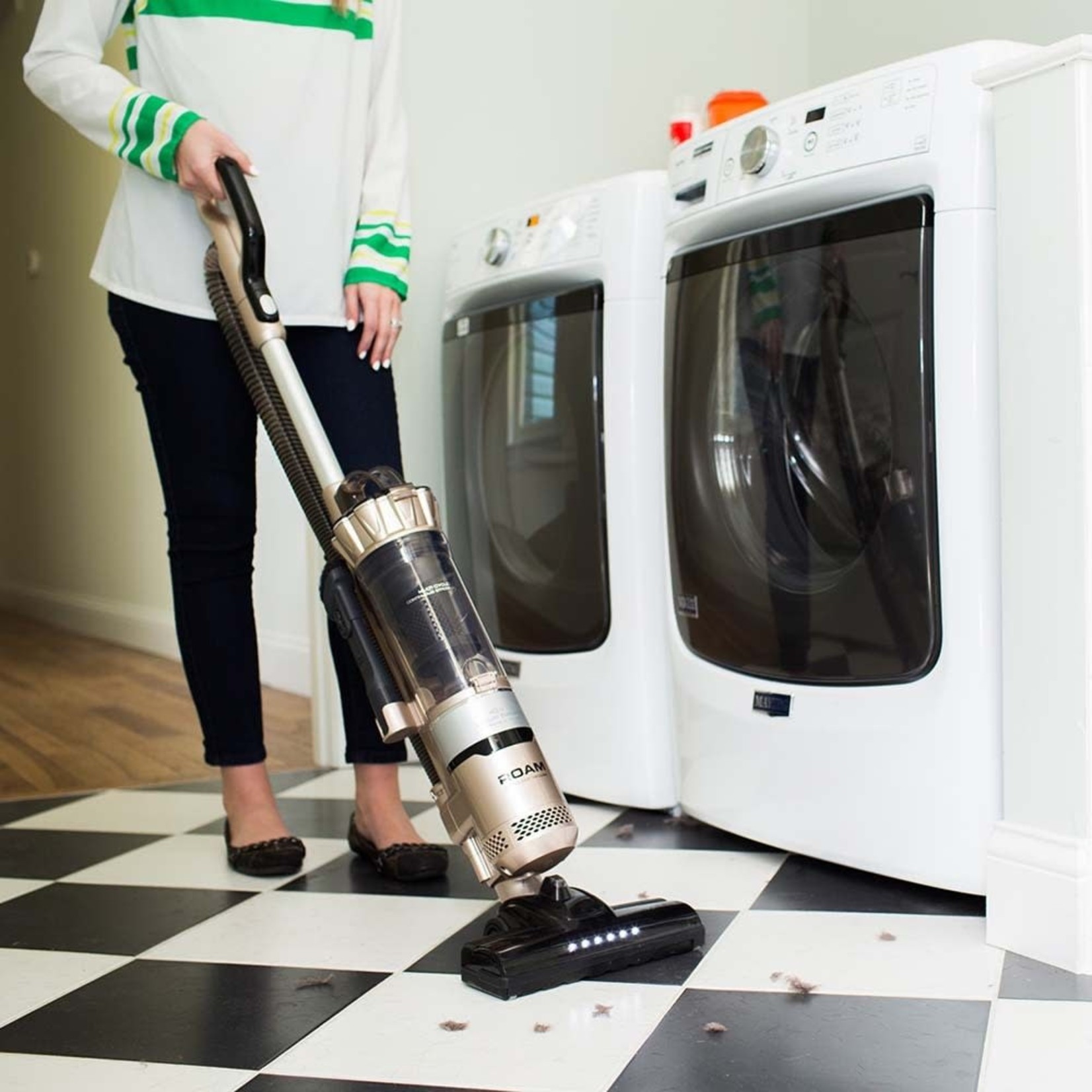 Simplicity Riccar Roam Cordless Broom Vacuum