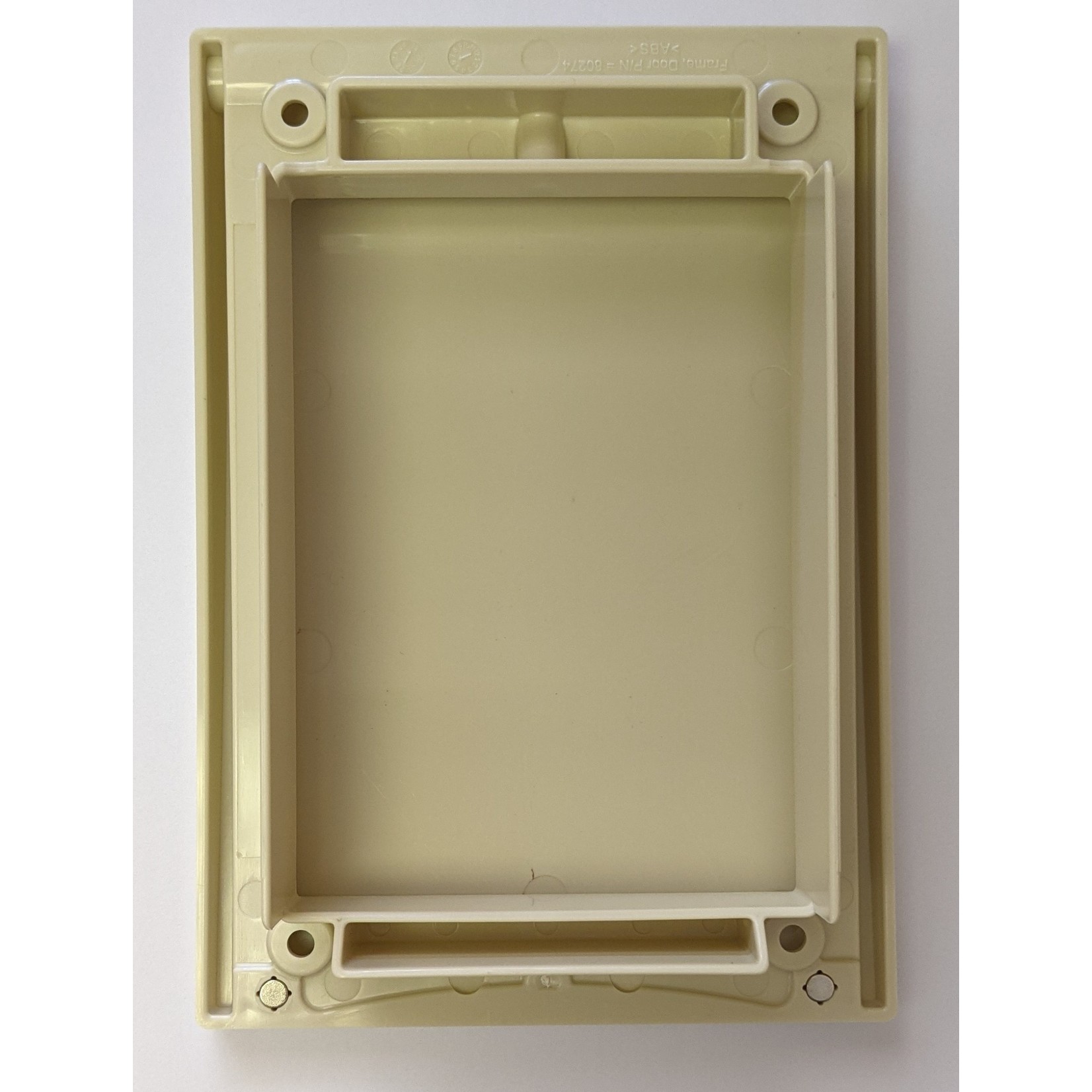 Chameleon Chameleon Central Vacuum Valve Trim Kit - Almond