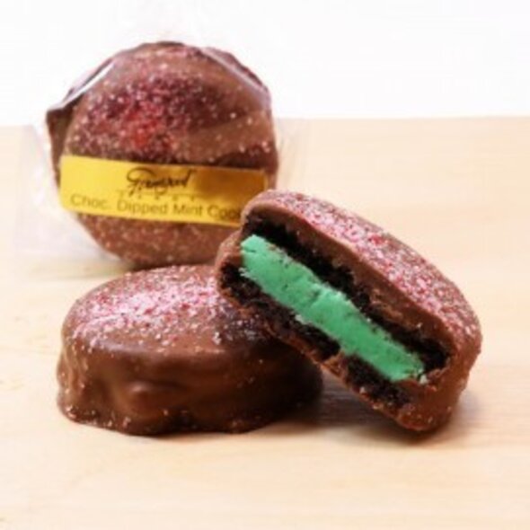 Fernwood Candy Fernwood Chocolate Dipped Mint Oreos - 6-Pack