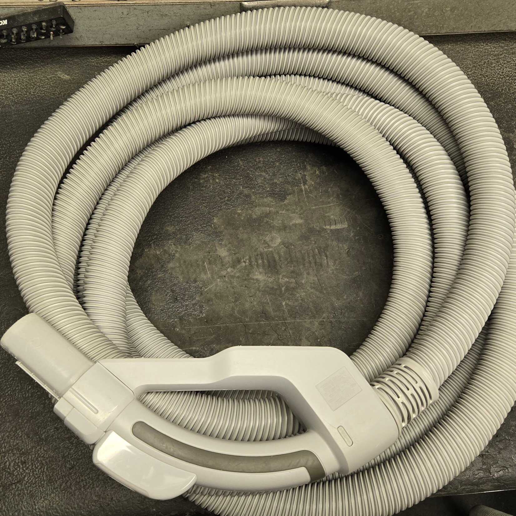BEAM Beam 30' Sumo Central Vcauum Hose for Q100 - Reconditioned - Swiss Boy Certified