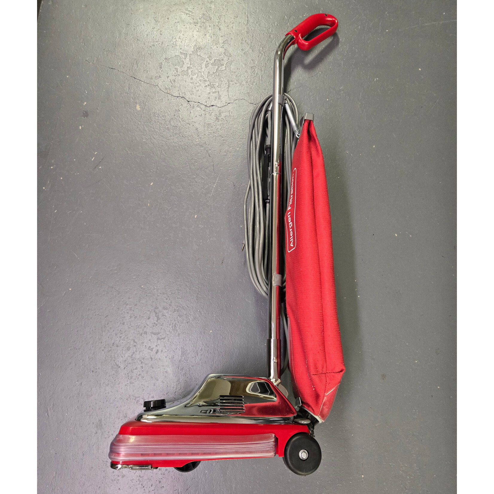 Sanitaire Sanitaire SC888N Upright Vacuum - Reconditioned - Swiss Boy Certified