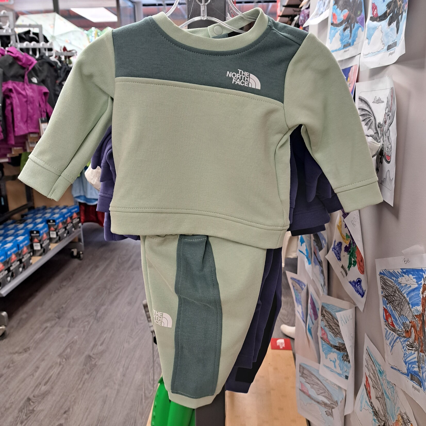 The North Face TNF baby tech crew set, misty sage