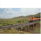 Walthers 4591 Modern Short Span Concrete RR Bridge, HO Scale