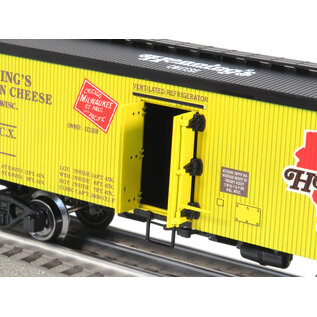 RMT 86199-110 Henning's Cheese 36' Woodside Reefer (pre-order)