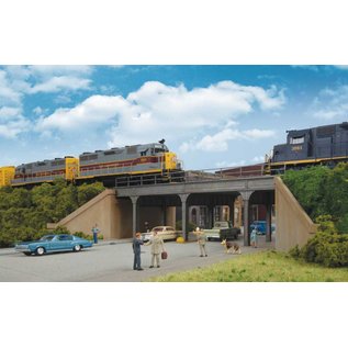 Walthers 4561 Urban Steel Overpass Kit, HO Scale
