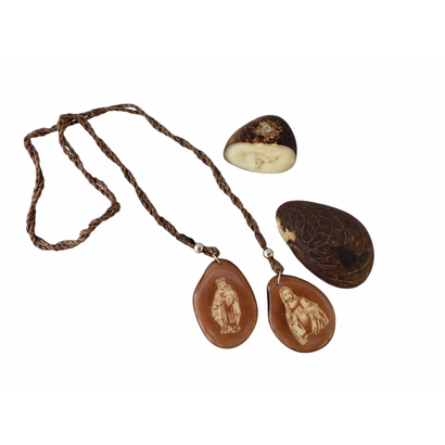 Brown Scapular Carmelites in Tagua Nut slices - Light Brown