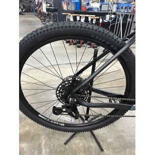 Solis Solis Pyrolite 29 21in Carbon Hardtail