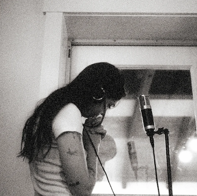 Lizzy McAlpine - Older (And Wiser)