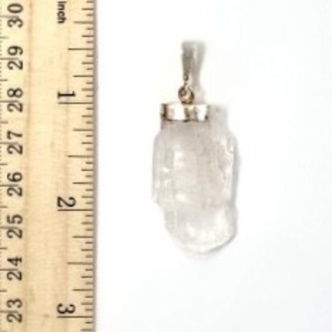 Faden Quartz Pendant 2