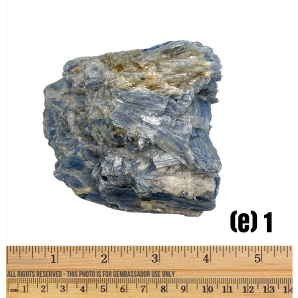 (e1) Kyanite - Specimen (e1)