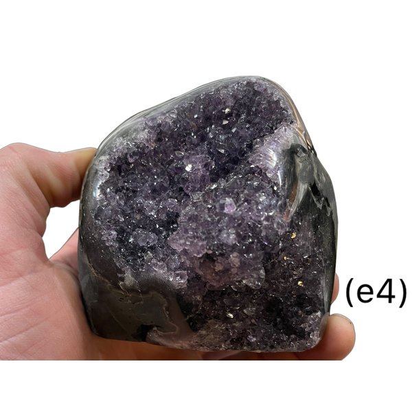 (e4) Amethyst -Standing Clusters/Cut Base (e4)