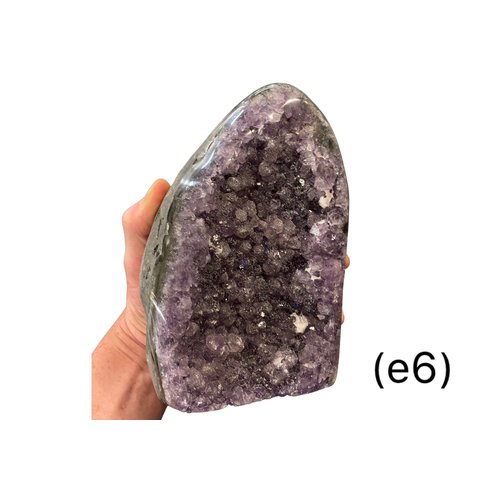 Amethyst -Standing Clusters/Cut Base (e6)