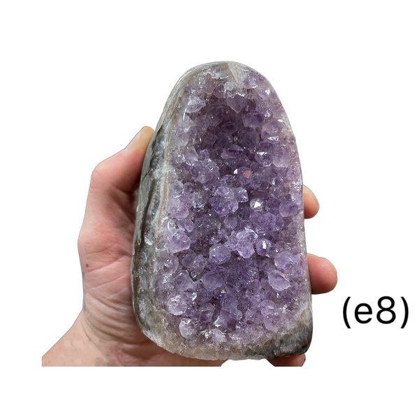 (e8) Amethyst -Standing Clusters/Cut Base (e8)