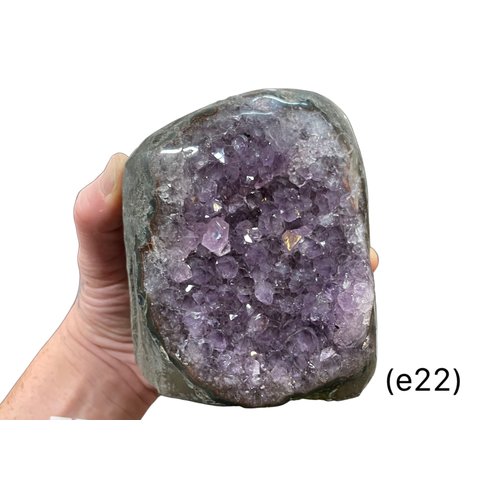 Amethyst -Standing Clusters/Cut Base (e22)