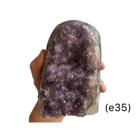 Amethyst -Standing Clusters/Cut Base (e35)