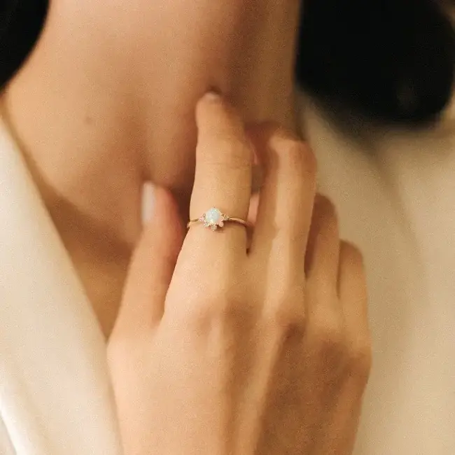 Lover’s Tempo Juno Ring - Gold/Opal