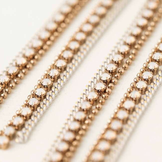 Lover’s Tempo Astaire Fringe Earrings - White