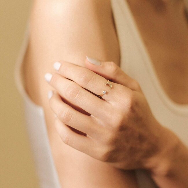 Lover’s Tempo Moonlit Ring Gold-Adjustable