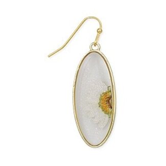 Zad Delicate Daisy Dried Flower Earrings