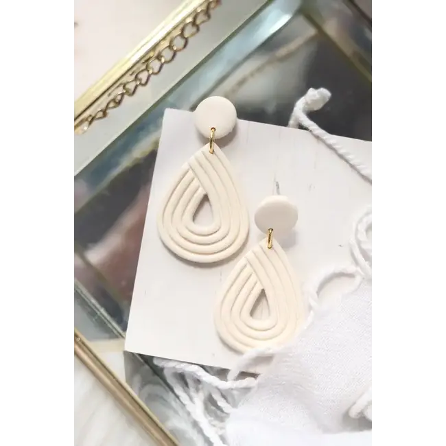 Petal & Posy Ellipse Earrings in Buttercream