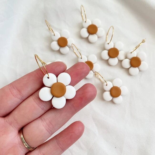 SageClayCo Daisy Hoops