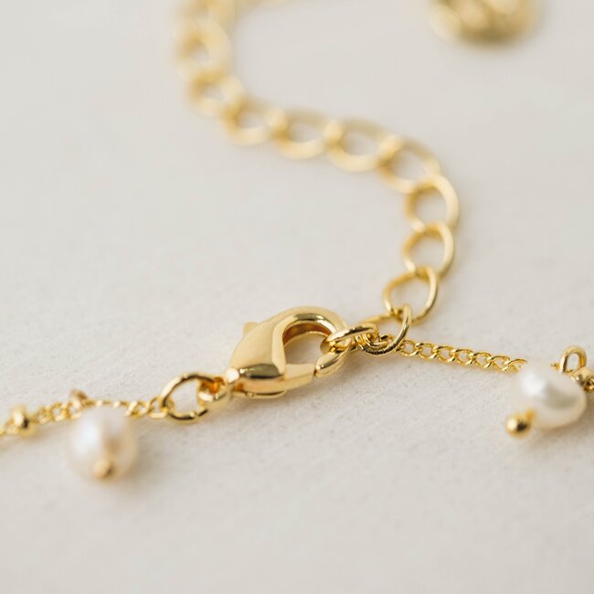 Lover’s Tempo Dot Lariat Pearl Necklace