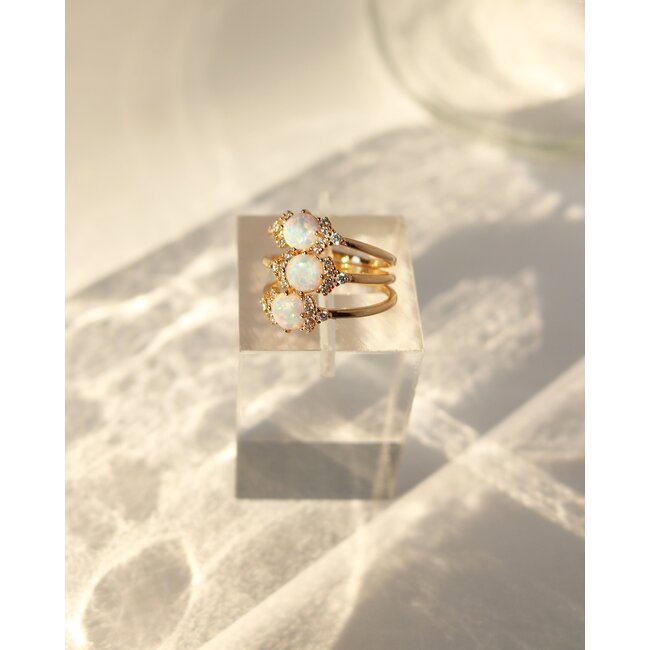 Lover’s Tempo Echo Ring - Gold/Opal