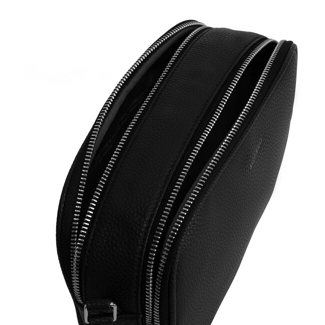 Matt & Nat Pair Grain Crossbody in Black