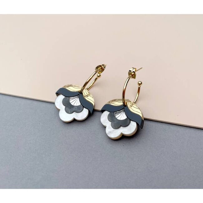 Rosa Pietsch Anna Retro Flower Hoop Earrings: Metallic