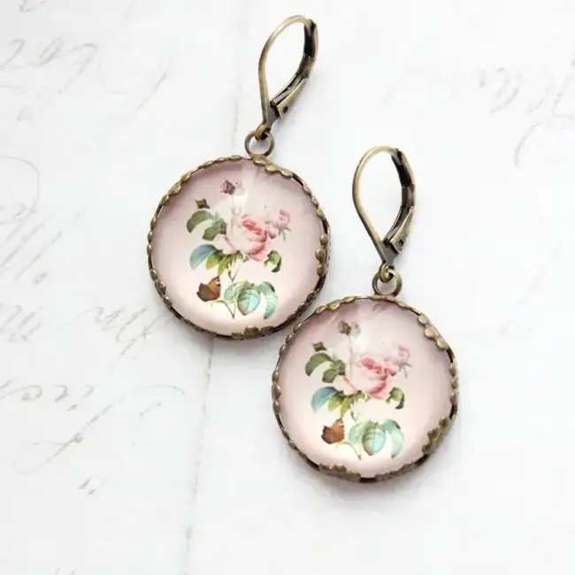 A Pocket of Posies Rose Earrings - Vintage Style Country