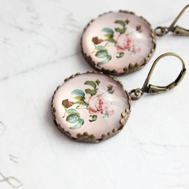 A Pocket of Posies Rose Earrings - Vintage Style Country