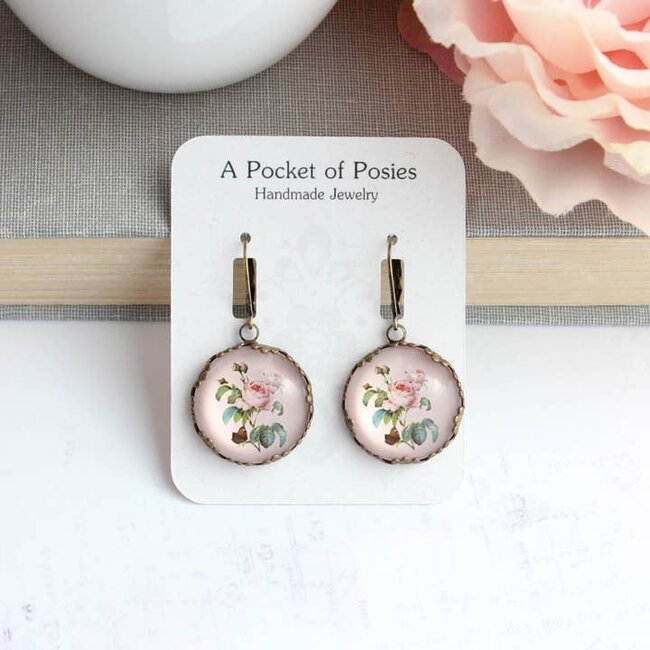 A Pocket of Posies Rose Earrings - Vintage Style Country