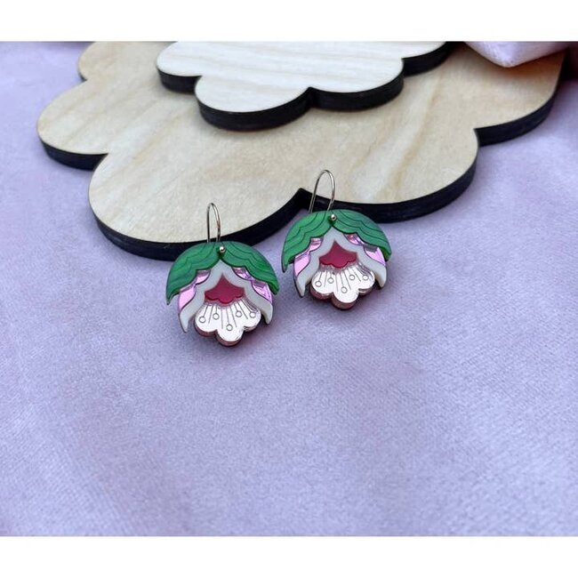 Rosa Pietsch Nell Retro Flower Drop Earrings : Pink