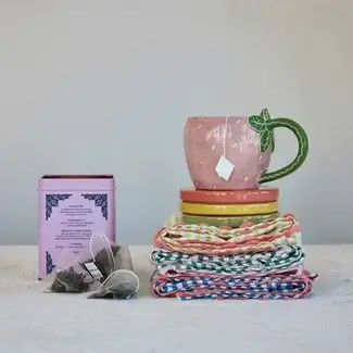 12 ounce Stoneware Strawberry Shaped Mug