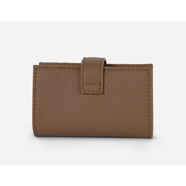 Matt & Nat Crepe Grain Toffee Cardholder