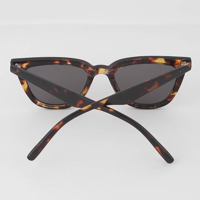 Wanda - Retro Square Sunglasses (more colours)