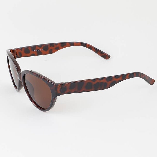 Chelsea - Bright Round Cat Eye