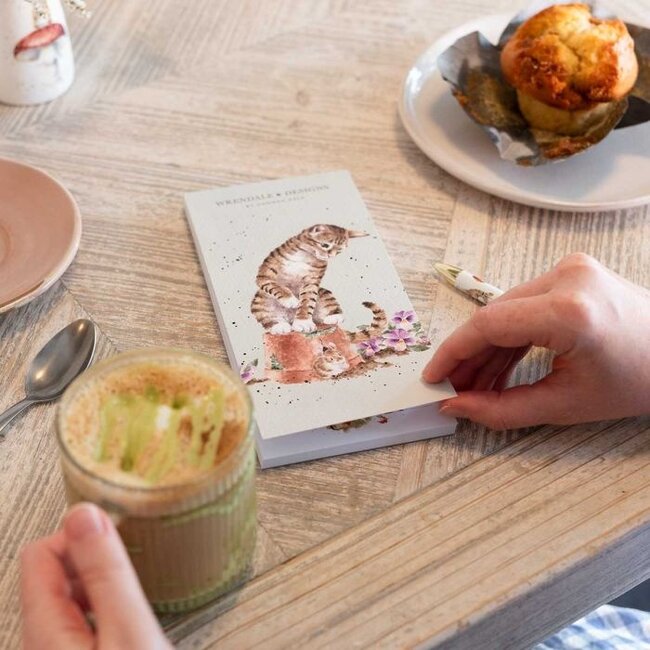 Wrendale Magnetic Shopping Pad-'HIDE AND SQUEAK' Cat