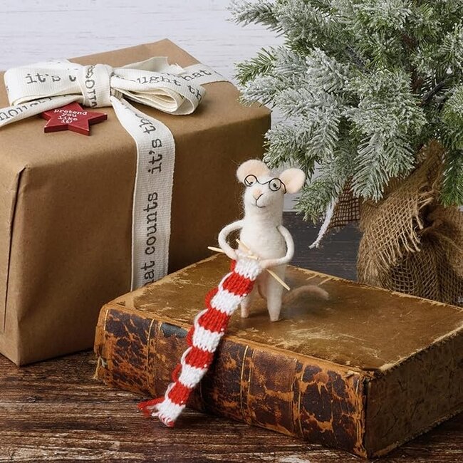Critter - Knitting Mouse