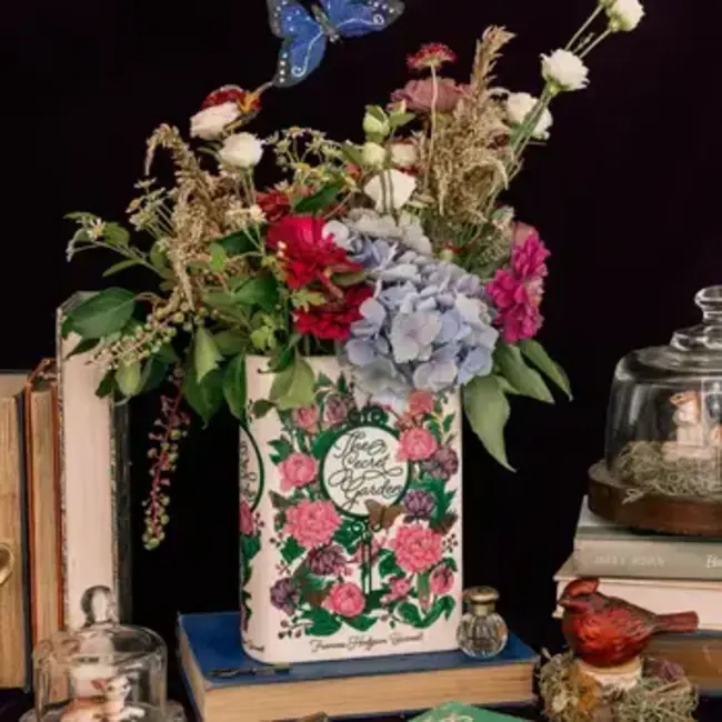 Large Book Vase - The Secret Garden 2