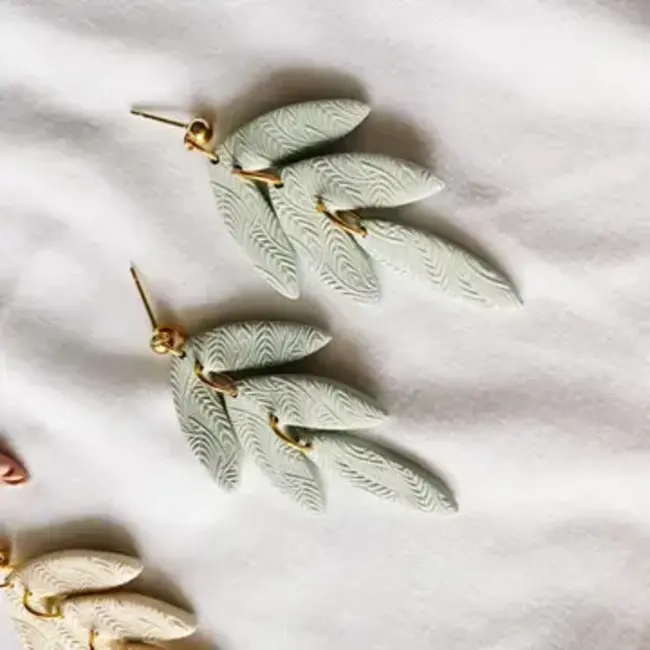 SageClayCo Dahlia Earrings - Dried Sage
