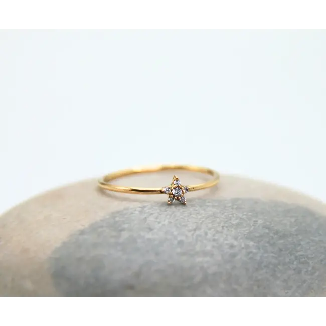 Heart + Lotus Tiny Star Ring in Gold + Cubic Zircon – Dainty Sparkle