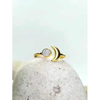 Heart and Lotus Sun + Moonstone Ring in Gold