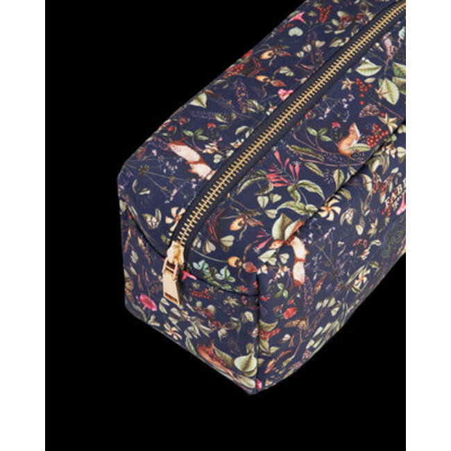 Fable England Wolf Garden Travel Pouch