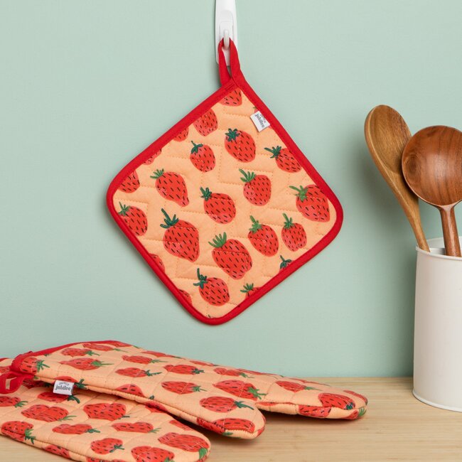 Danica Imports Berry Sweet Quilted Potholder
