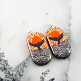 No Man's Land Retro Whale Tail Oblong Earrings