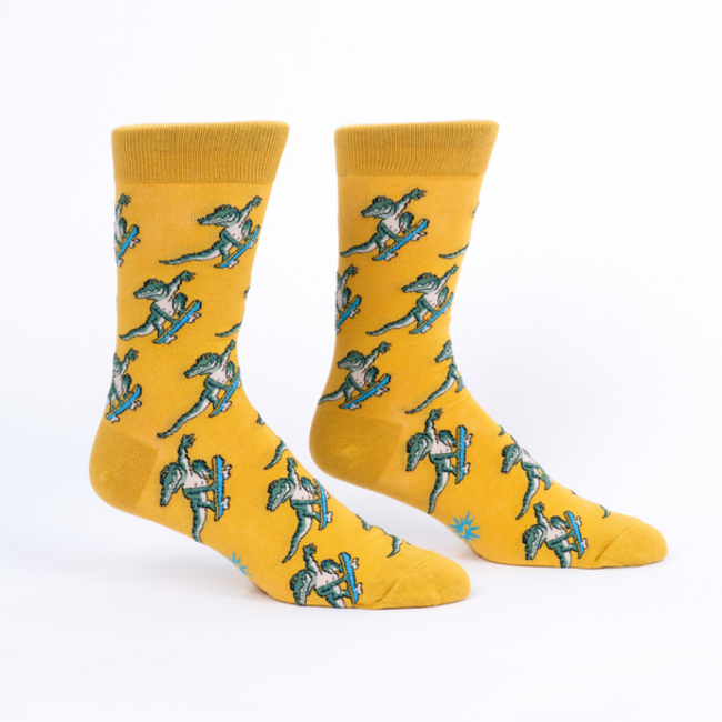 Sock it to me Men's Socks - Skateboarding Gator