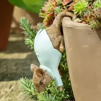 Plant Pot Hanger - Johnny Town-mouse